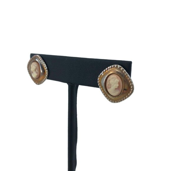 Vintage Resin Cameo Earrings Post Back Studs - Picture 3 of 7